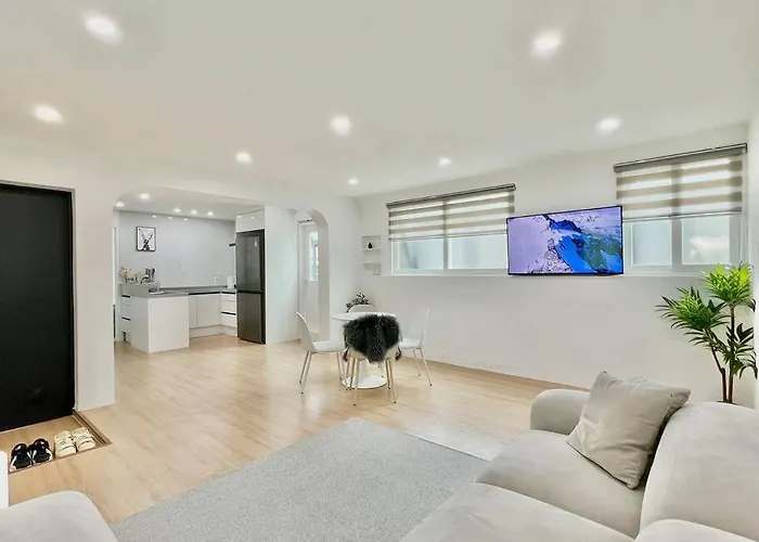 Villa 3room+2bathroom Hongdae 1exit *