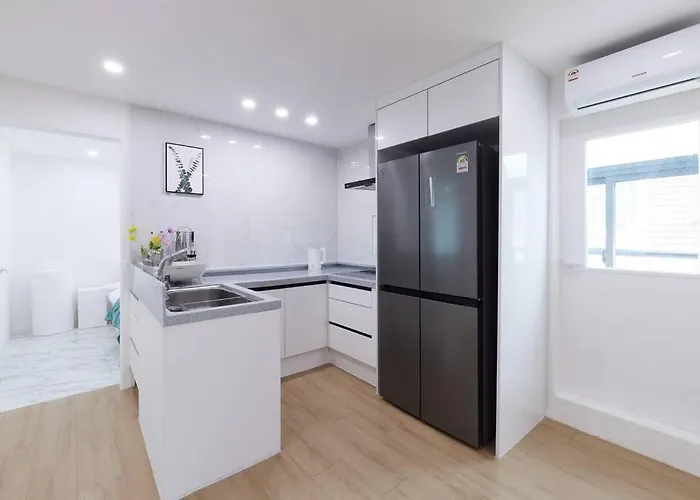 3room+2bathroom Hongdae 1exit