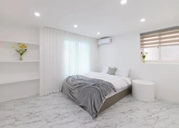 3room+2bathroom Hongdae 1exit Villa Seoul